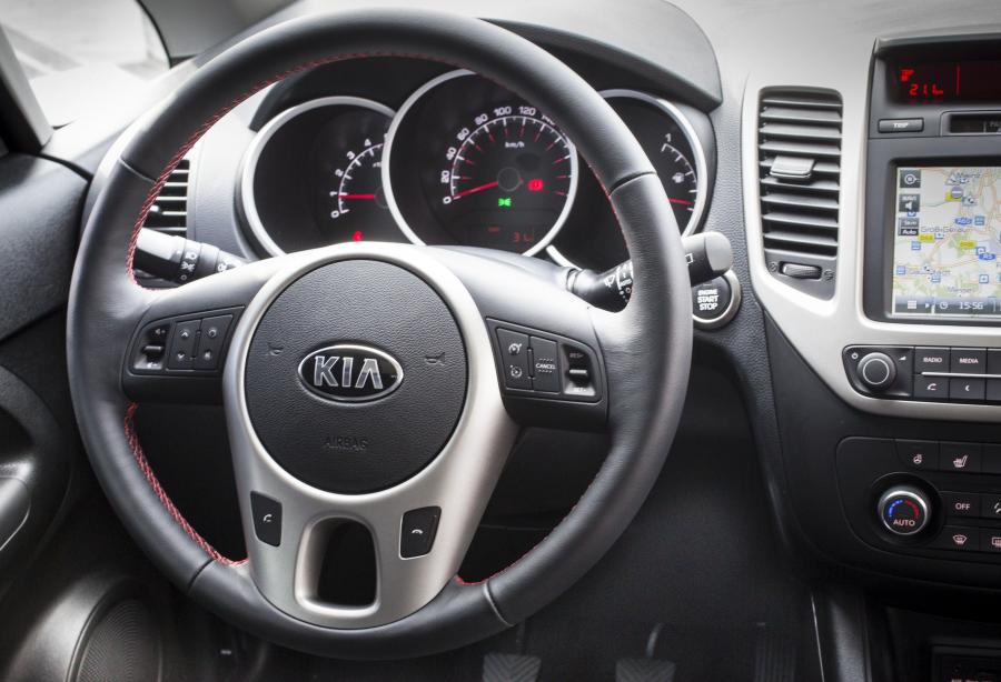  Kia Venga 2014 года  (фото 6 из 30)